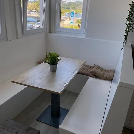 Luminoso Piso En Zona Monumental Con Vistas Al Lerez